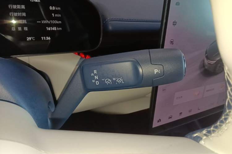 Used Zeekr 007 2025 Long-Range Rear-Wheel-Drive Intelligent Driving Version 100 kWh Gear Lever