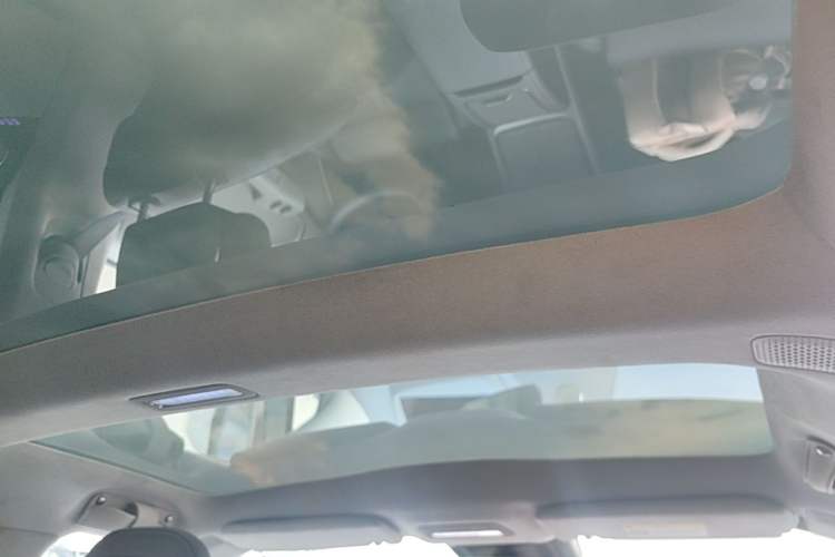 Used Zeekr 007 2025 Long-Range Rear-Wheel-Drive Intelligent Driving Version 100 kWh Headliner