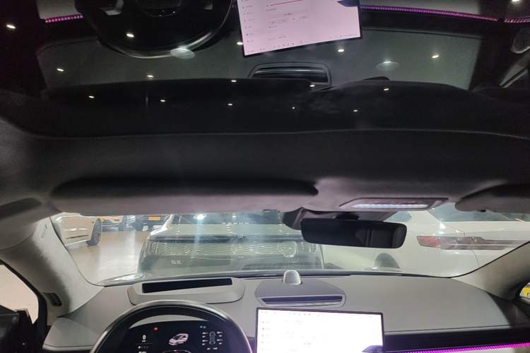 Used Zeekr 007 2025 Long-Range Rear-Wheel-Drive Intelligent Driving Version 100 kWh Headliner