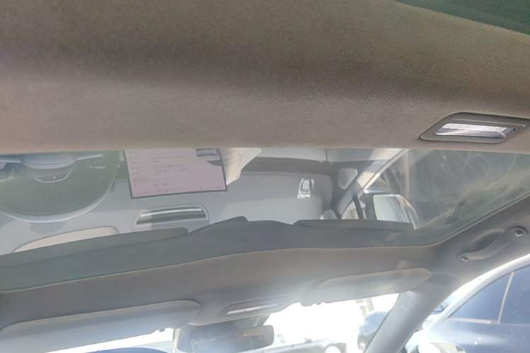 Used Zeekr 007 2025 Long-Range Rear-Wheel-Drive Intelligent Driving Version 100 kWh Headliner
