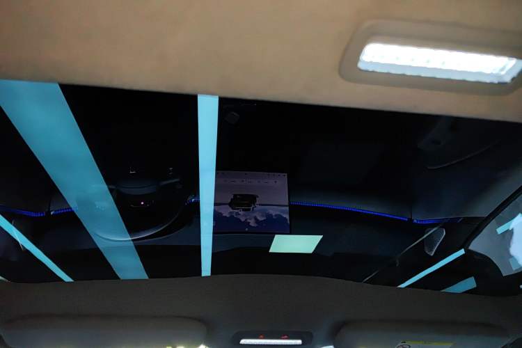 Used Zeekr 007 2025 Long-Range Rear-Wheel-Drive Intelligent Driving Version 100 kWh Headliner