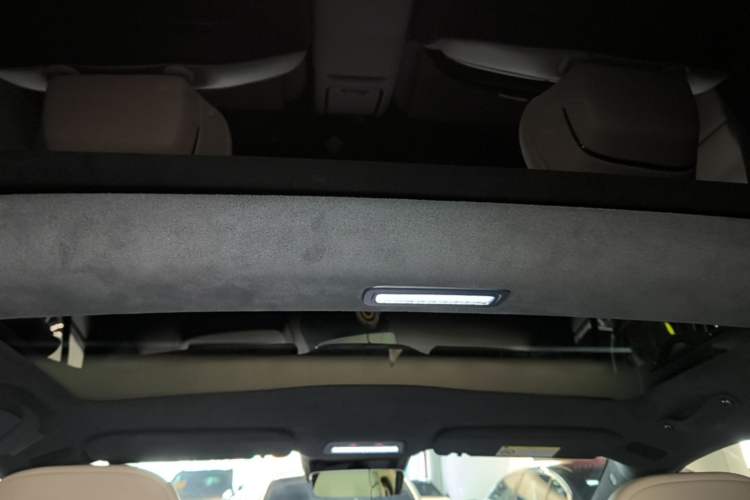 Used Zeekr 007 2025 Long-Range Rear-Wheel-Drive Intelligent Driving Version 100 kWh Headliner