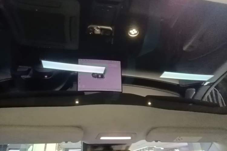 Used Zeekr 007 2025 Long-Range Rear-Wheel-Drive Intelligent Driving Version 100 kWh Headliner