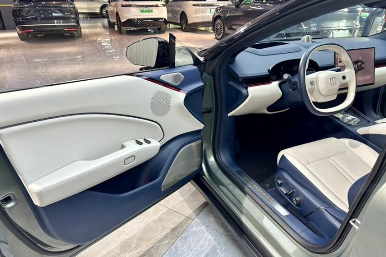 Used Zeekr 007 2025 Long-Range Rear-Wheel-Drive Intelligent Driving Version 100 kWh Interior 8