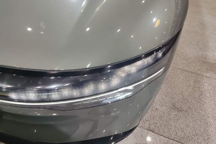 Used Zeekr 007 2025 Long-Range Rear-Wheel-Drive Intelligent Driving Version 100 kWh Left Front Headlight