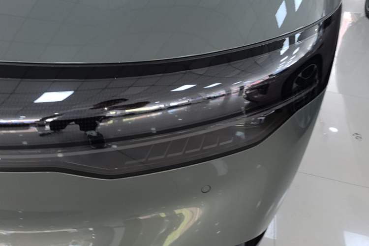 Used Zeekr 007 2025 Long-Range Rear-Wheel-Drive Intelligent Driving Version 100 kWh Left Front Headlight