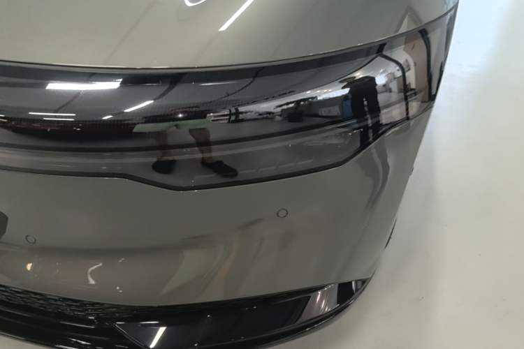 Used Zeekr 007 2025 Long-Range Rear-Wheel-Drive Intelligent Driving Version 100 kWh Left Front Headlight