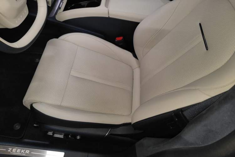 Used Zeekr 007 2025 Rear-Drive Intelligent Driving Version 75 kWh Left Front Seat