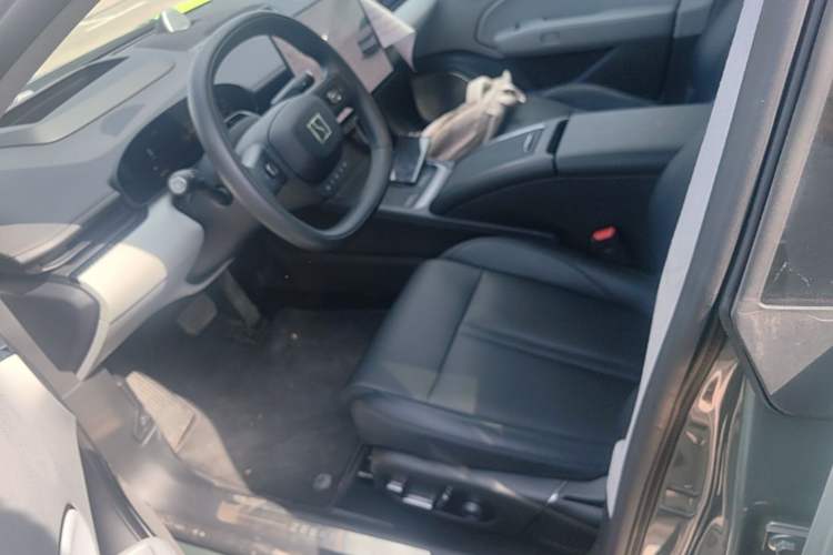 Used Zeekr 007 2025 Long-Range Rear-Wheel-Drive Intelligent Driving Version 100 kWh Left Front Seat