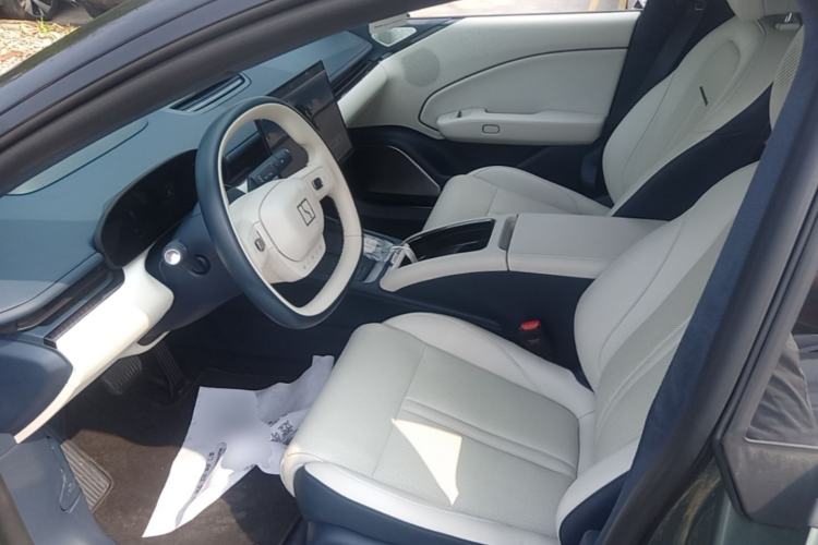 Used Zeekr 007 2025 Long-Range Rear-Wheel-Drive Intelligent Driving Version 100 kWh Left Front Seat