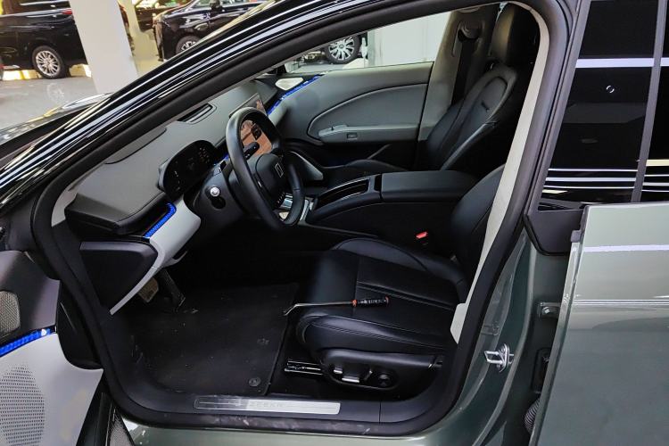 Used Zeekr 007 2025 Long-Range Rear-Wheel-Drive Intelligent Driving Version 100 kWh Left Front Seat