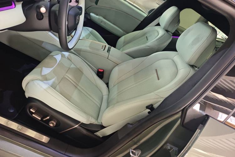 Used Zeekr 007 2025 Long-Range All-Wheel-Drive Intelligent Driving Version 100 kWh Left Front Seat