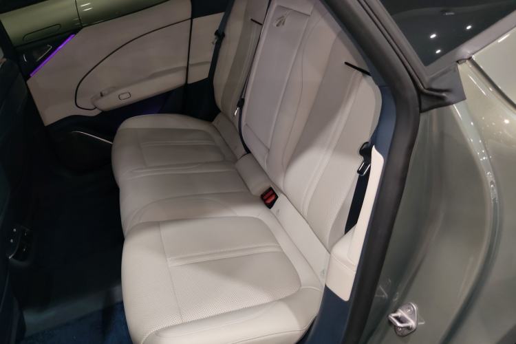 Used Zeekr 007 2025 Rear-Drive Intelligent Driving Version 75 kWh Left Rear Seat