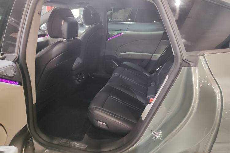 Used Zeekr 007 2025 Long-Range Rear-Wheel-Drive Intelligent Driving Version 100 kWh Left Rear Seat