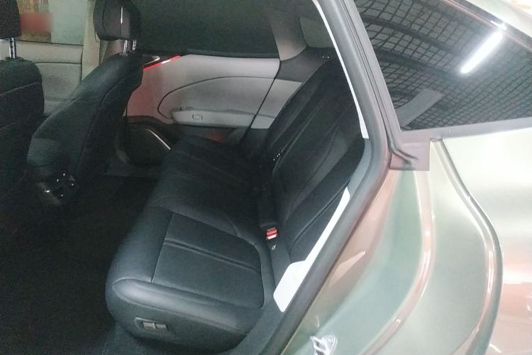 Used Zeekr 007 2025 Rear-Drive Intelligent Driving Version 75 kWh Left Rear Seat