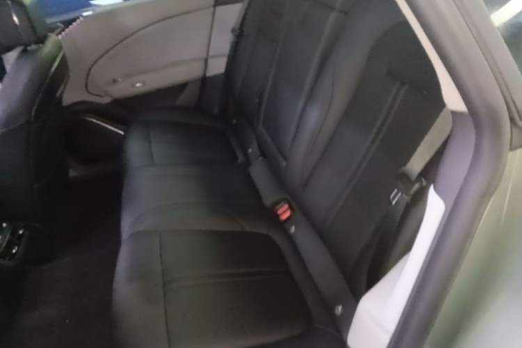 Used Zeekr 007 2025 Long-Range Rear-Wheel-Drive Intelligent Driving Version 100 kWh Left Rear Seat