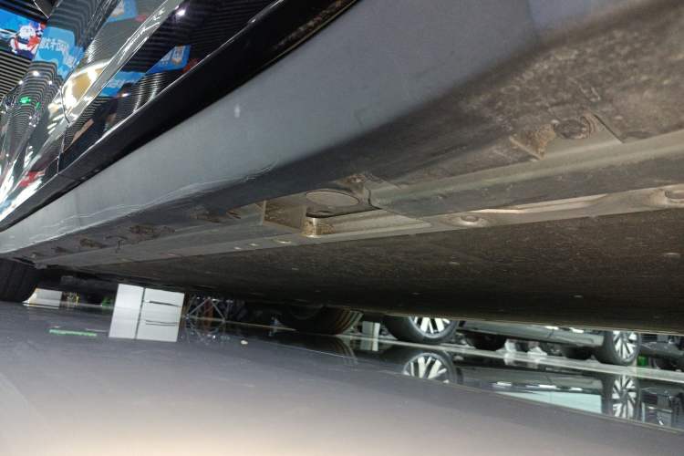 Used Zeekr 007 2025 Long-Range Rear-Wheel-Drive Intelligent Driving Version 100 kWh Left Side Sill