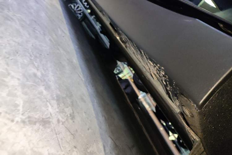 Used Zeekr 007 2025 Long-Range Rear-Wheel-Drive Intelligent Driving Version 100 kWh Left Side Sill
