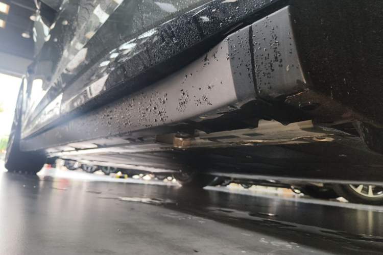 Used Zeekr 007 2025 Long-Range Rear-Wheel-Drive Intelligent Driving Version 100 kWh Left Side Sill