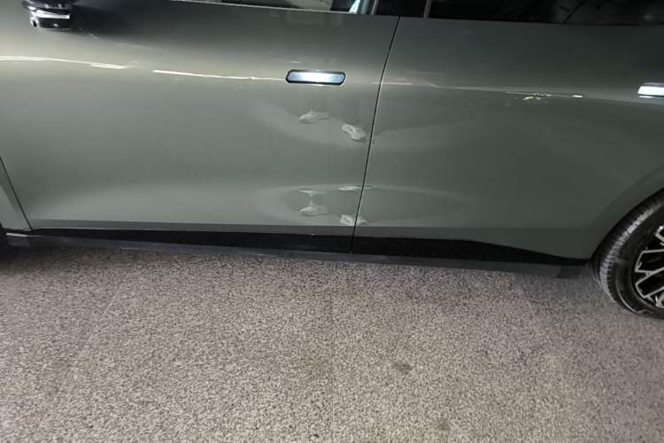 Used Zeekr 007 2025 Long-Range Rear-Wheel-Drive Intelligent Driving Version 100 kWh Left Side Sill