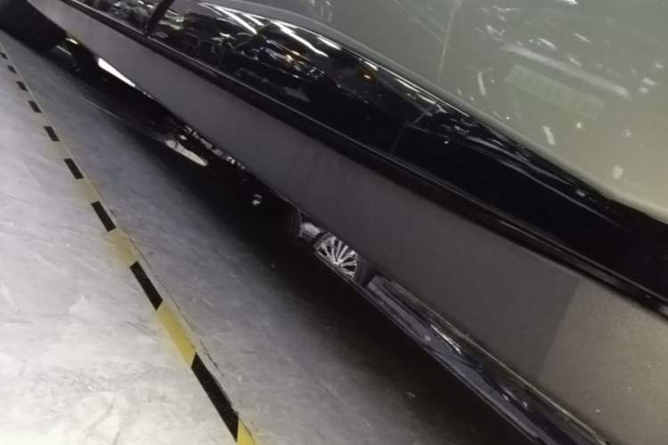 Used Zeekr 007 2025 Long-Range Rear-Wheel-Drive Intelligent Driving Version 100 kWh Left Side Sill