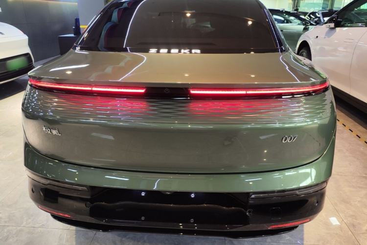 Used Zeekr 007 2025 Long-Range Rear-Wheel-Drive Intelligent Driving Version 100 kWh Rear