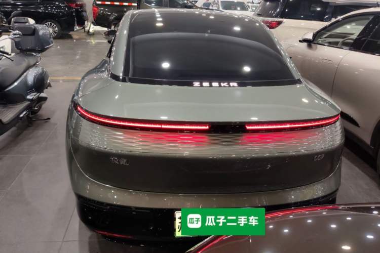 Used Zeekr 007 2025 Rear-Drive Intelligent Driving Version 75 kWh Rear