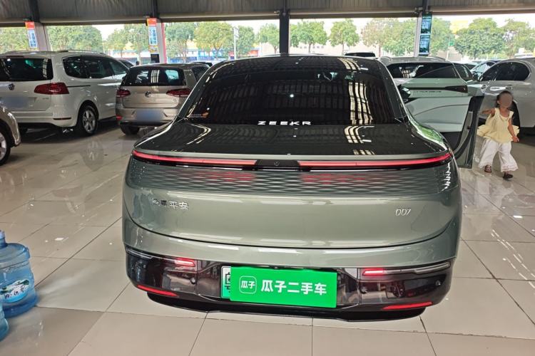 Used Zeekr 007 2025 Long-Range All-Wheel-Drive Intelligent Driving Version 100 kWh Rear
