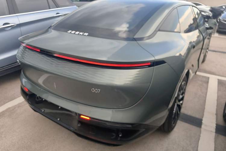 Used Zeekr 007 2025 Long-Range Rear-Wheel-Drive Intelligent Driving Version 100 kWh Rear Right 45 Deg