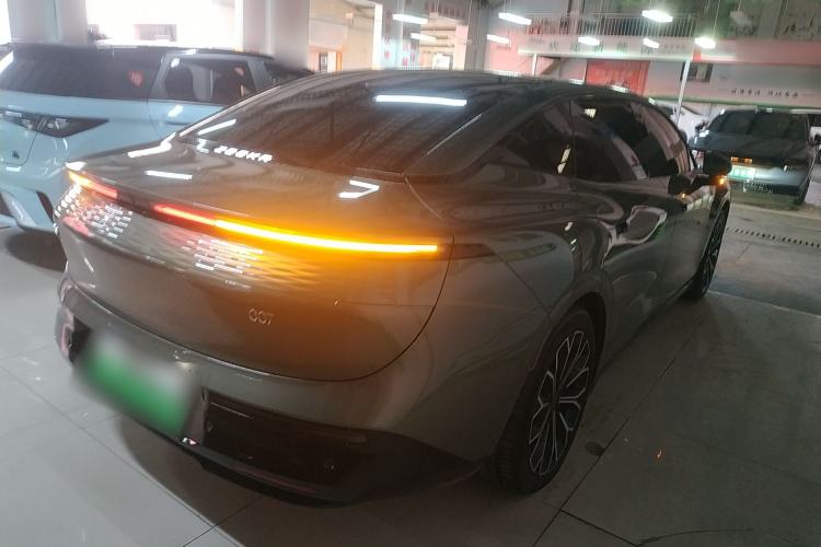 Used Zeekr 007 2025 Rear-Drive Intelligent Driving Version 75 kWh Rear Right 45 Deg