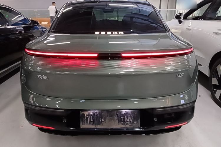 Used Zeekr 007 2025 Long-Range Rear-Wheel-Drive Intelligent Driving Version 100 kWh Rear