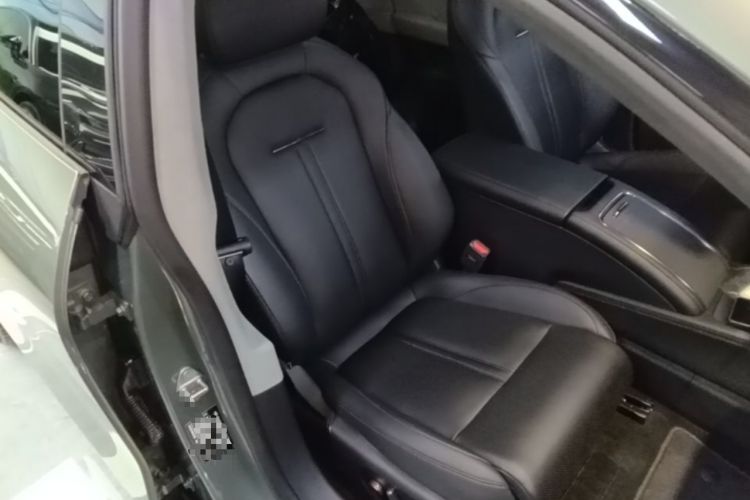 Used Zeekr 007 2025 Long-Range Rear-Wheel-Drive Intelligent Driving Version 100 kWh Right Front Seat