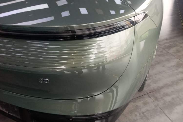 Used Zeekr 007 2025 Long-Range Rear-Wheel-Drive Intelligent Driving Version 100 kWh Right Rear Taillight