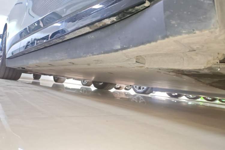 Used Zeekr 007 2025 Rear-Drive Intelligent Driving Version 75 kWh Right Side Sill