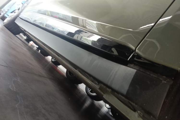 Used Zeekr 007 2025 Long-Range Rear-Wheel-Drive Intelligent Driving Version 100 kWh Right Side Sill