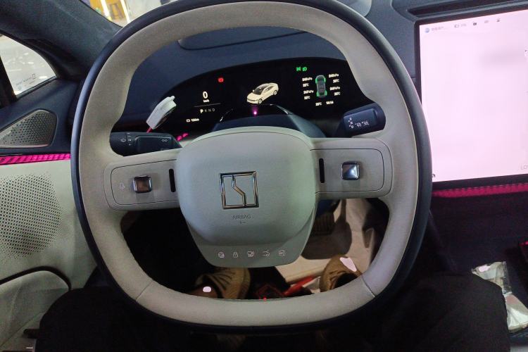 Used Zeekr 007 2025 Long-Range Rear-Wheel-Drive Intelligent Driving Version 100 kWh Steering Wheel