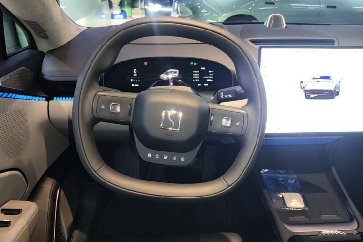 Used Zeekr 007 2025 Long-Range Rear-Wheel-Drive Intelligent Driving Version 100 kWh Steering Wheel