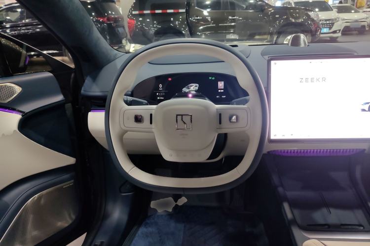Used Zeekr 007 2025 Rear-Drive Intelligent Driving Version 75 kWh Steering Wheel