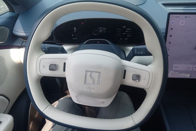 Used Zeekr 007 2025 Long-Range Rear-Wheel-Drive Intelligent Driving Version 100 kWh Steering Wheel