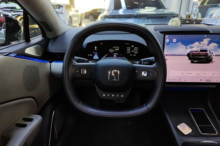 Used Zeekr 007 2025 Long-Range Rear-Wheel-Drive Intelligent Driving Version 100 kWh Steering Wheel