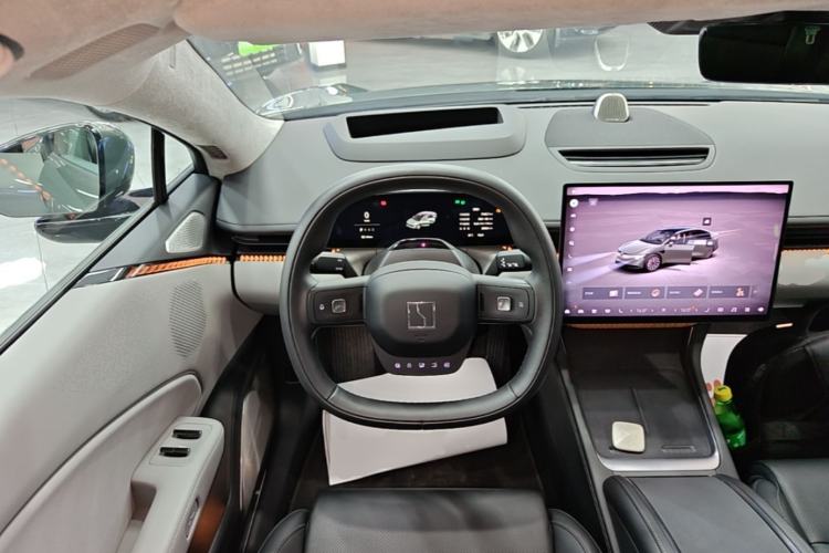 Used Zeekr 007 2025 Long-Range Rear-Wheel-Drive Intelligent Driving Version 100 kWh Steering Wheel