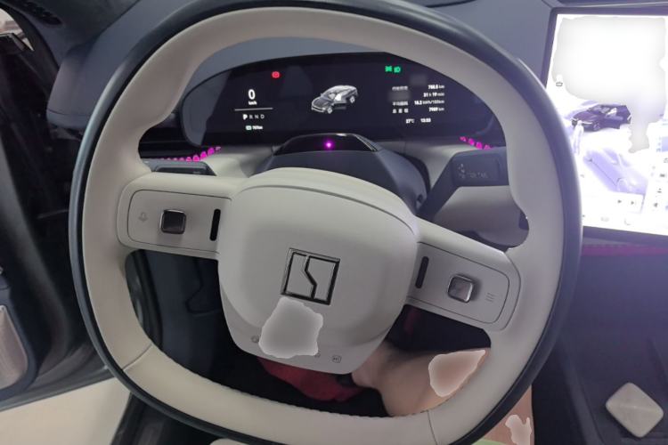 Used Zeekr 007 2025 Long-Range Rear-Wheel-Drive Intelligent Driving Version 100 kWh Steering Wheel