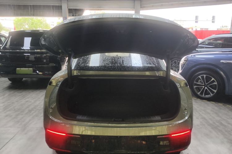 Used Zeekr 007 2025 Long-Range Rear-Wheel-Drive Intelligent Driving Version 100 kWh Trunk