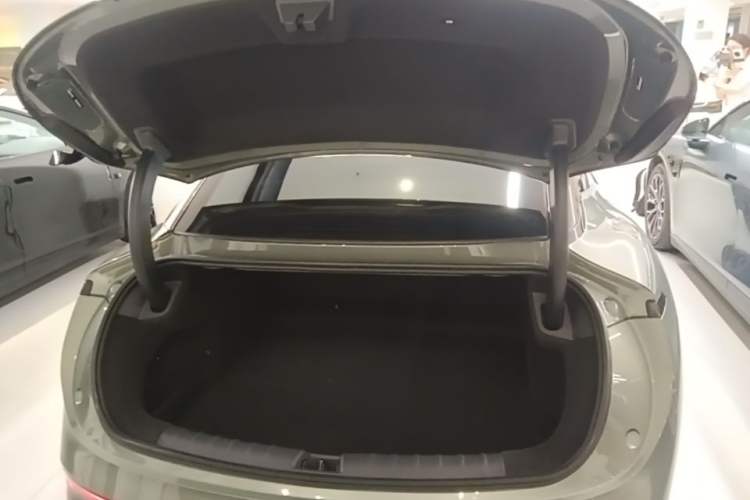 Used Zeekr 007 2025 Long-Range All-Wheel-Drive Intelligent Driving Version 100 kWh Trunk