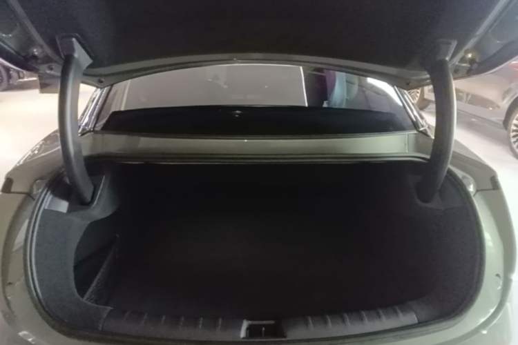 Used Zeekr 007 2025 Long-Range Rear-Wheel-Drive Intelligent Driving Version 100 kWh Trunk