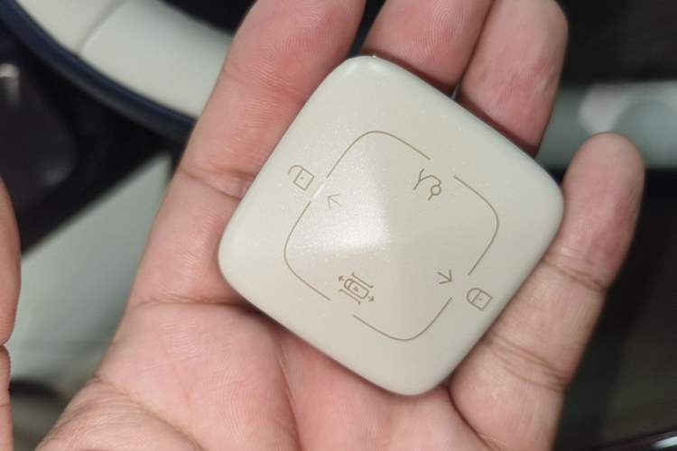 Used Zeekr 007 2025 Long-Range Rear-Wheel-Drive Intelligent Driving Version 100 kWh Vehicle Key