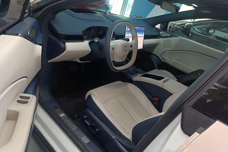 Used Zeekr 007 2025 Rear-Drive Intelligent Driving Version 75 kWh Left Front Seat