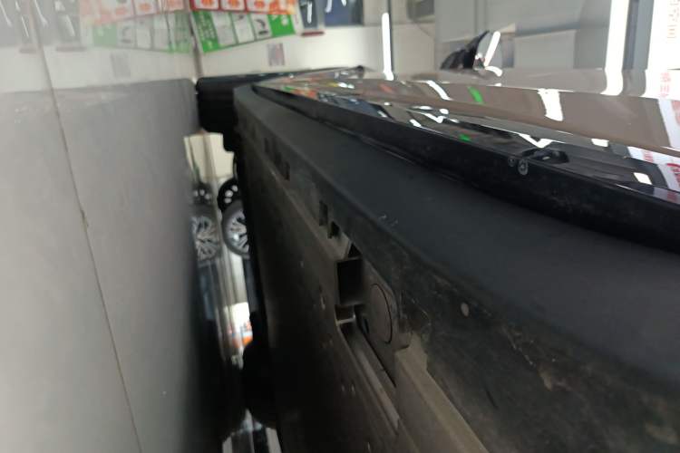 Used Zeekr 007 2025 Rear-Drive Intelligent Driving Version 75 kWh Left Side Sill