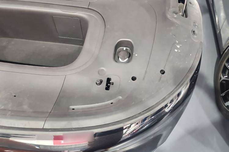 Used Zeekr 007 2025 Long-Range Rear-Wheel-Drive Intelligent Driving Version 100 kWh Engine Bay Left