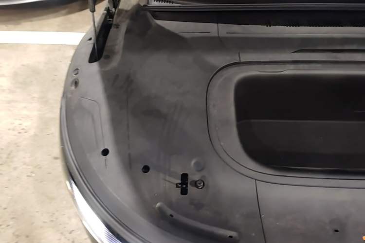 Used Zeekr 007 2025 Long-Range Rear-Wheel-Drive Intelligent Driving Version 100 kWh Engine Bay Right
